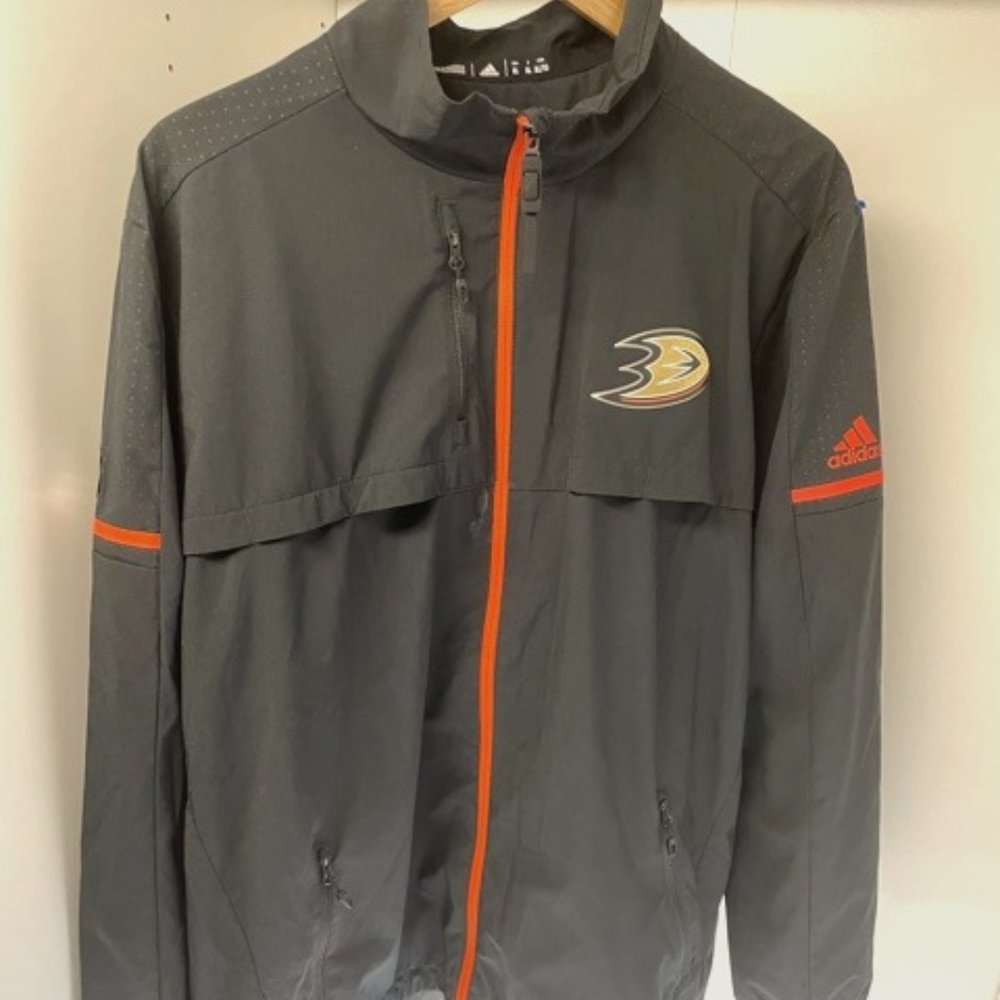 Brand New NHL ADIDAS Anaheim Ducks Mens Jacket XL